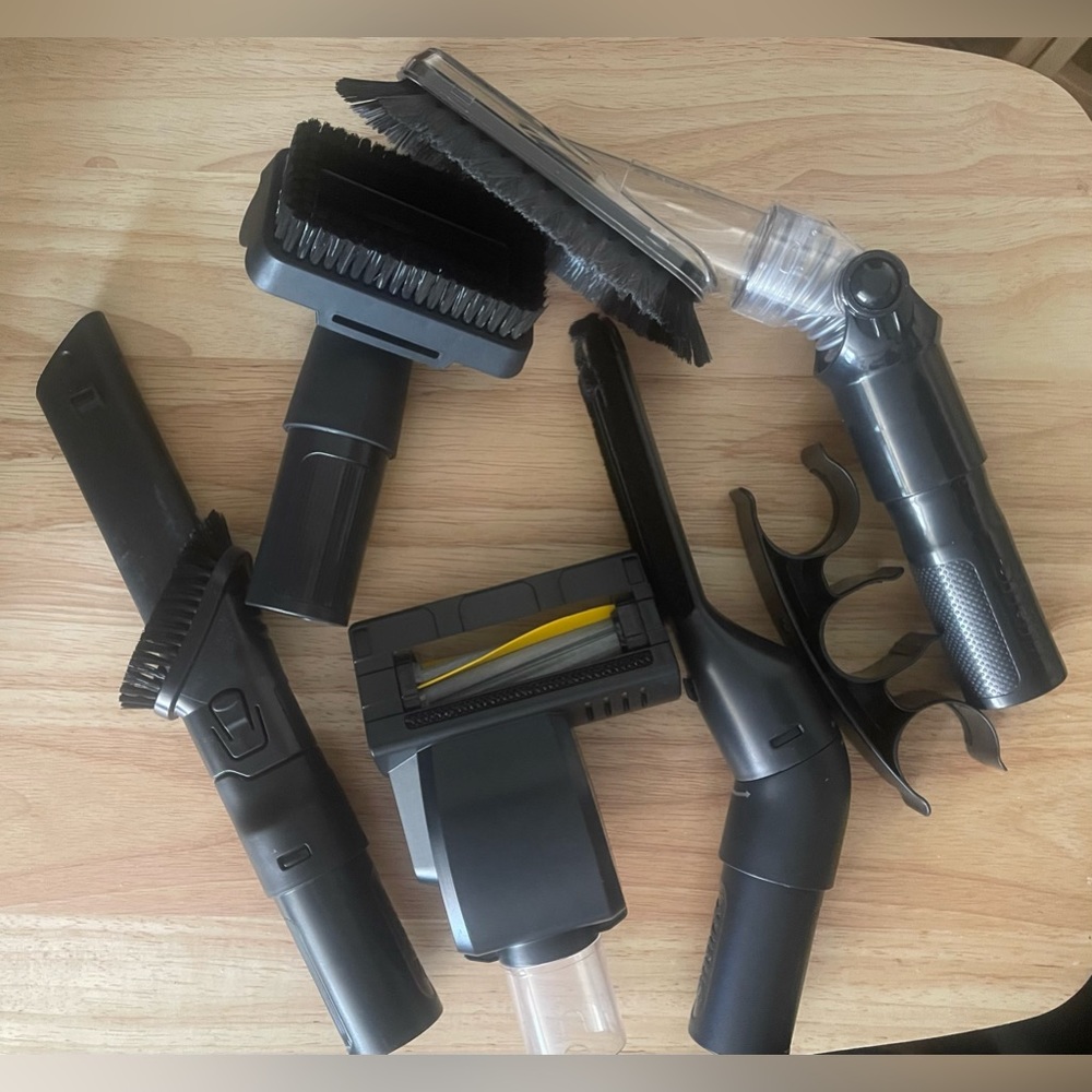 3/$15 5/$20 closet sale Lot of 6 Shark upright vacuum ACCESSORIES. Lz601 model.